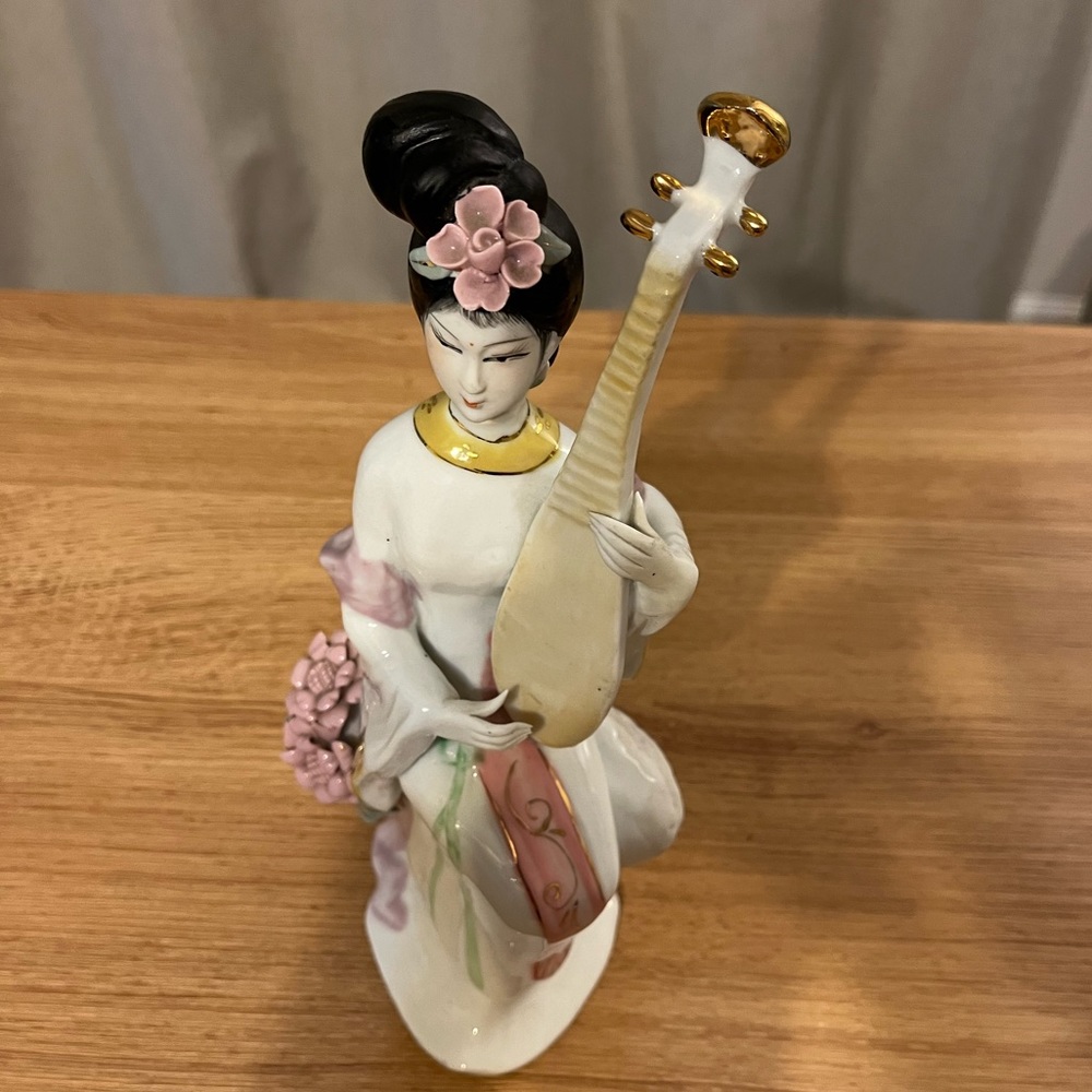 Japanese Geisha Playing A Biwa 1950's Geisha Figurine Geisha Chinoiserie